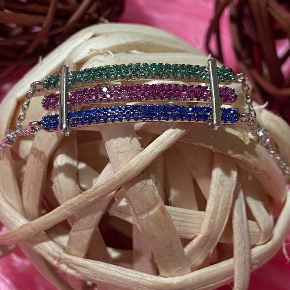 New! Lovely 925SS ( stamped) Bracelet